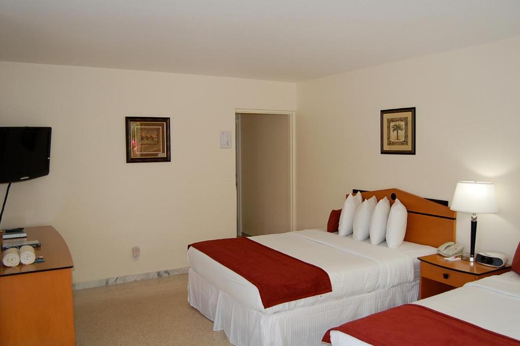Alcazar Resort- Gay Mens Resort Fort Lauderdale Rum bild